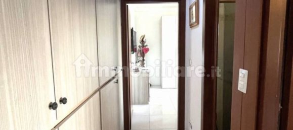 2 Schlafzimmer Wohnung in Tradate, Italy, Nr. 260703 10