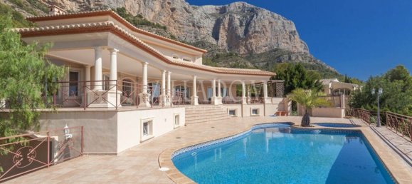 4 bedrooms Villa in Moraira, Spain No. 55029 52