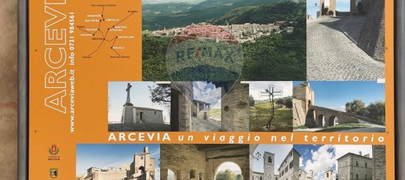 9-salle Appartement à Arcevia, Italy No. 8308 30