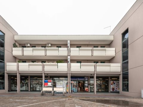 3-Zimmer Gewerbliche Immobilie in Campagna Lupia, Italy, Nr. 221047