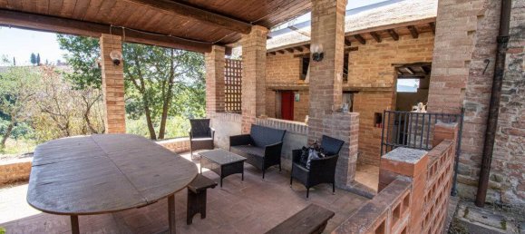 4 bedrooms House in Asciano, Italy No. 57587 34