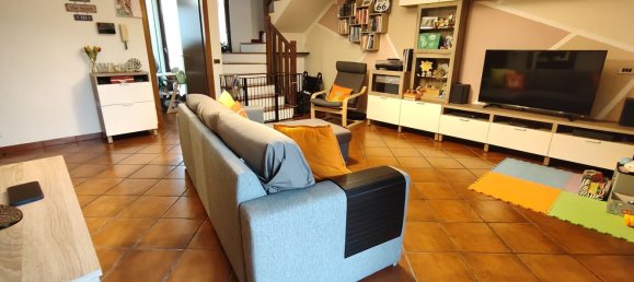 4-salle Appartement à Caramagna Piemonte, Italy No. 58647 2