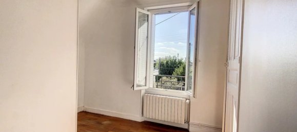 Casa de 3 dormitorios en Villemandeur, France No. 61970 7