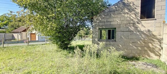Casa de 3 dormitorios en Villemandeur, France No. 61970 11