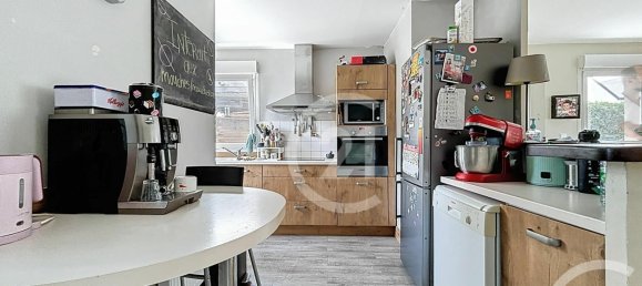 3 bedrooms House in Calvados, France No. 355028 7