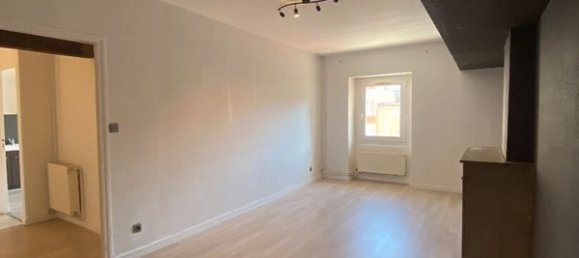 Квартира с 3 комнатами в Сент-Этьен, Франция № 340379 2