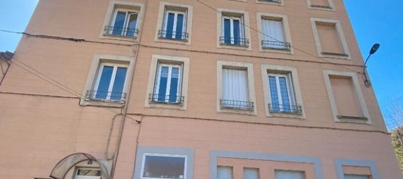 Квартира с 3 комнатами в Сент-Этьен, Франция № 340379 8