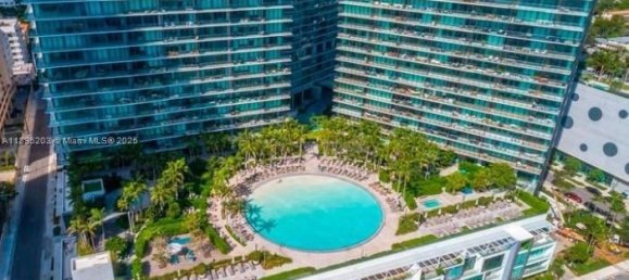 2 dormitorios propiedad comercial en venta en Miami, Miami-Dade, Florida, USA № 614458 7
