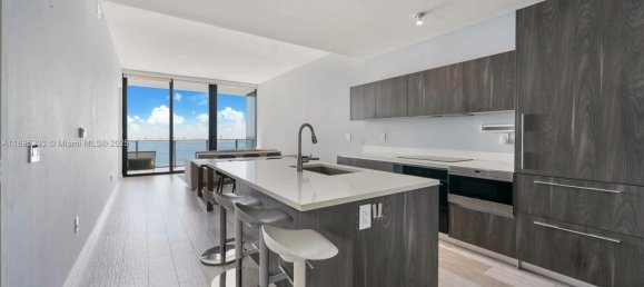 2 dormitorios propiedad comercial en venta en Miami, Miami-Dade, Florida, USA № 614458 3