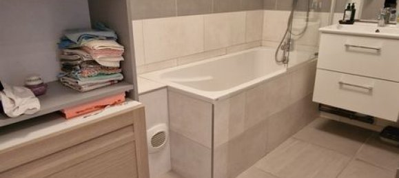 4 rooms Apartment in Epernay, France No. 228049 7