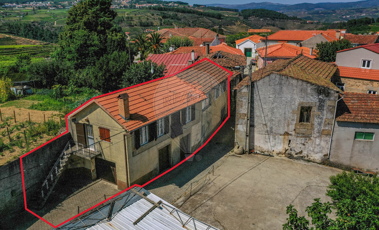 2 bedrooms House in Sabrosa, Portugal No. 177758