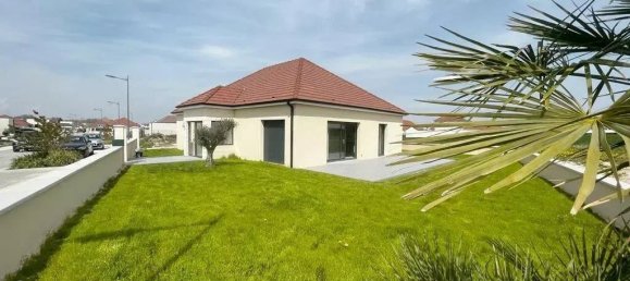 4 bedrooms House in Saint-Andre-les-Vergers, France No. 228374 4