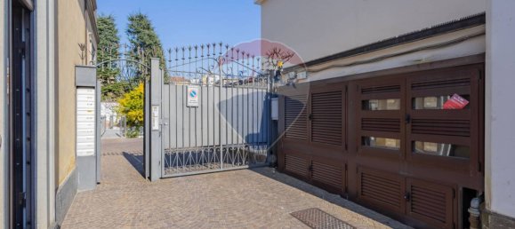 Вилла с 2 спальнями в Монца, Италия № 12077 22