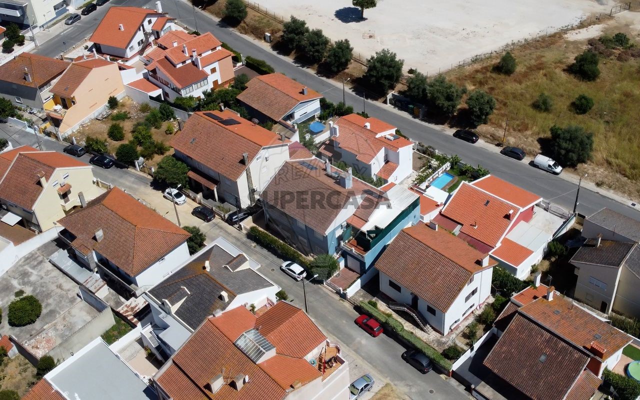 4 bedrooms House in Alenquer, Portugal No. 220476