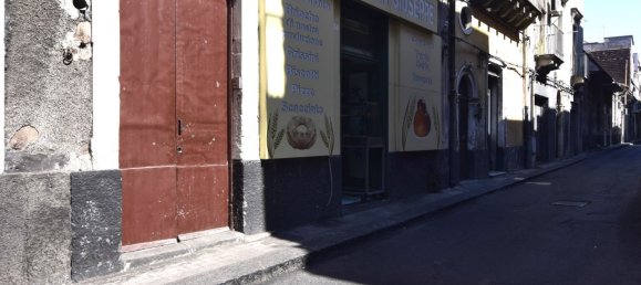  عقار تجاري في Catania, Italy 70متر مربع رقم 67490 2