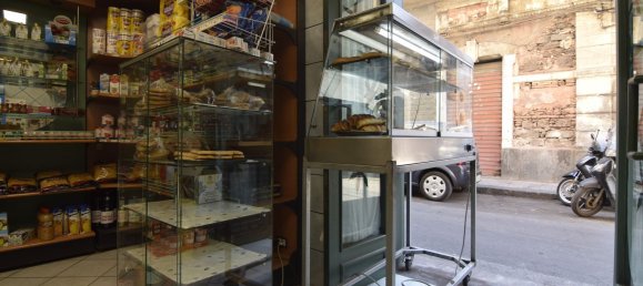  عقار تجاري في Catania, Italy 70متر مربع رقم 67490 5