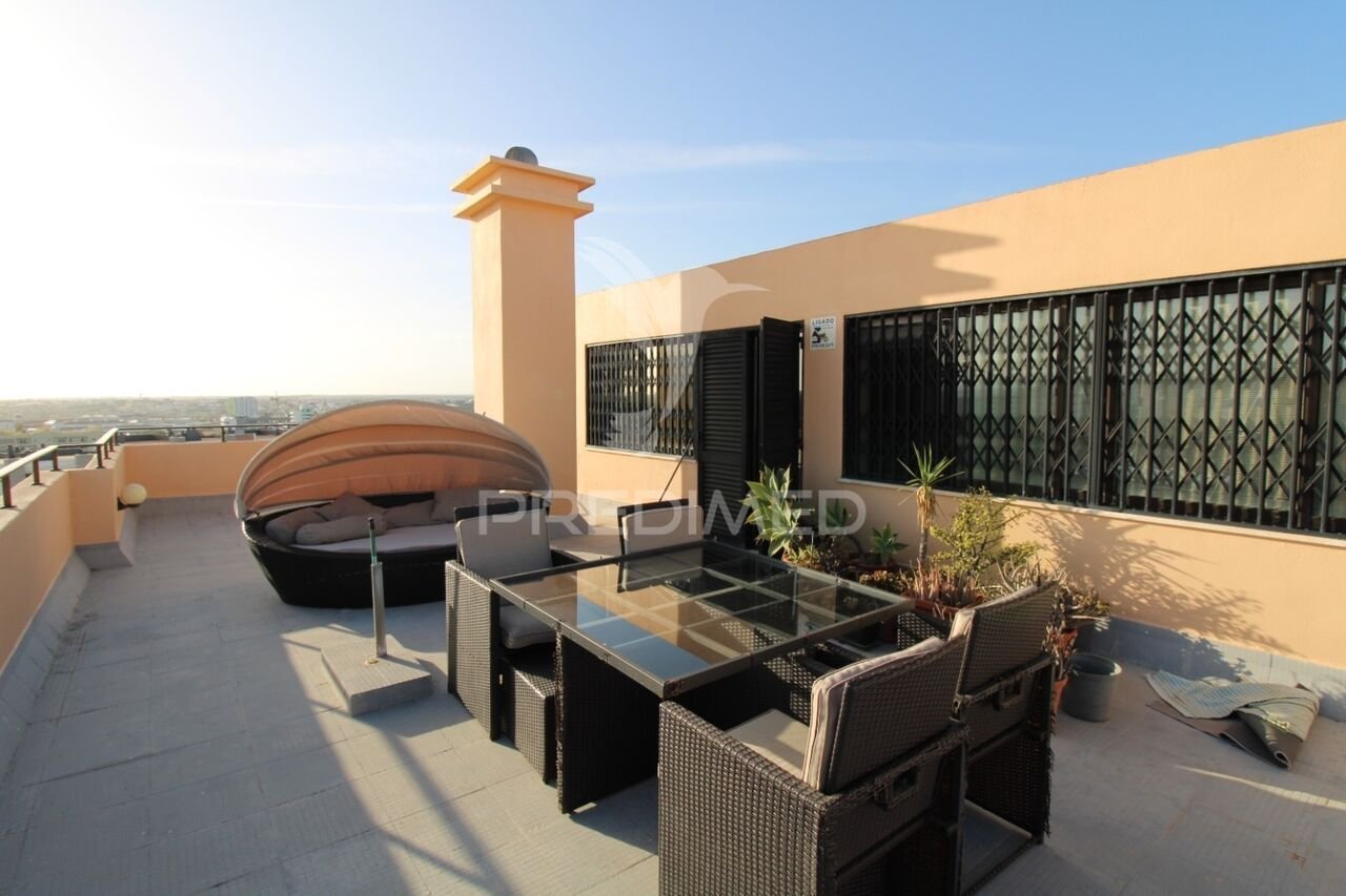 4 bedrooms Penthouse in Faro, Portugal No. 135453