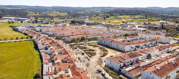 3 Schlafzimmer Haus in Montemor o Novo, Portugal, Nr. 45289 5