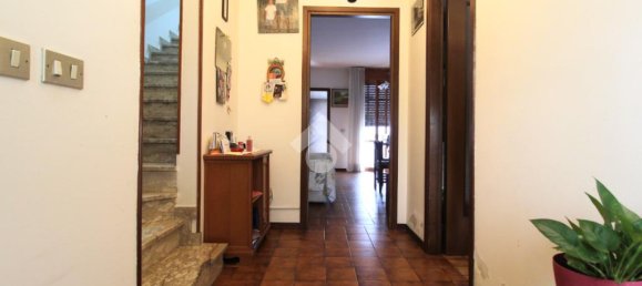 Вилла с 3 спальнями в Кадельбоско ди Сопра, Италия № 346165 3