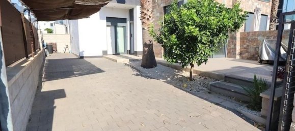 2 bedrooms Duplex in Alicante, Spain No. 177276 3