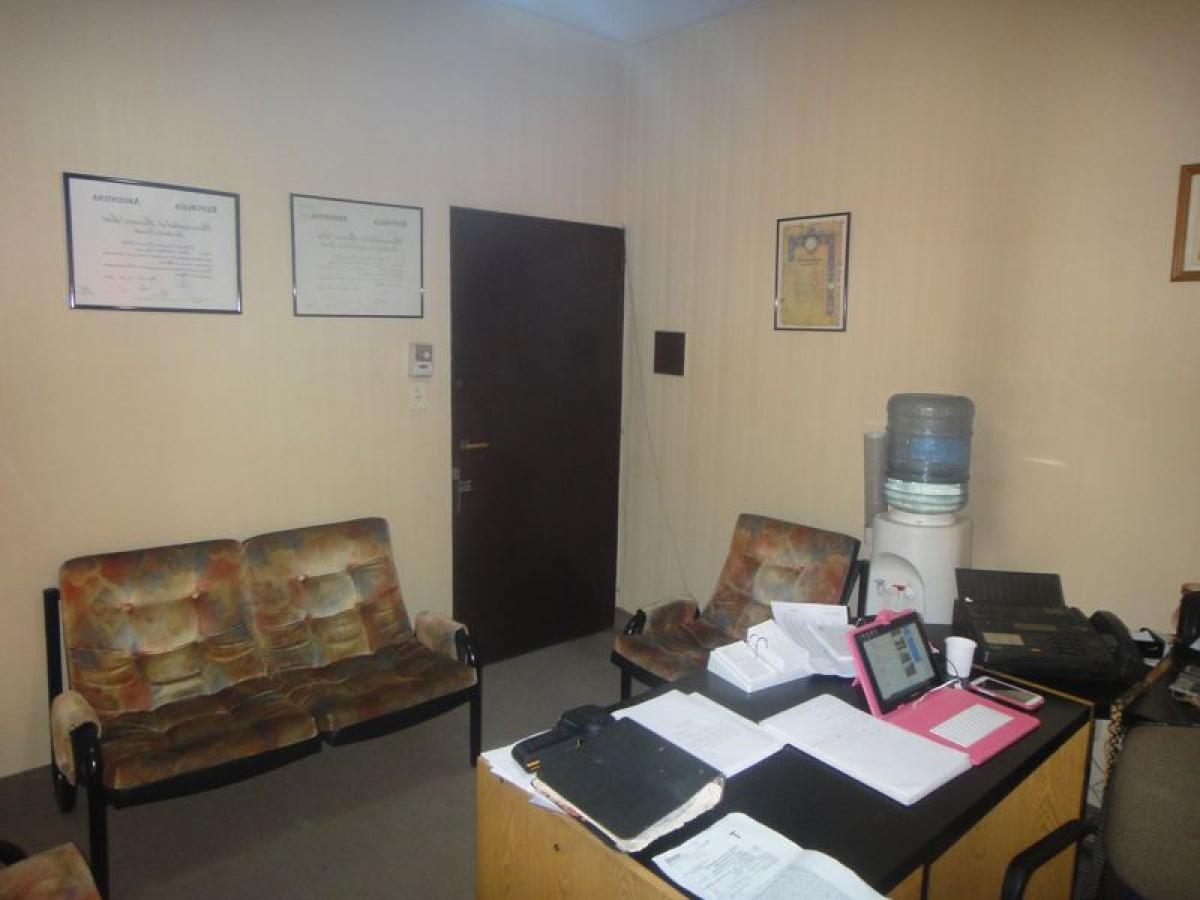 23m² Office in General San Martin, Argentina No. 23841