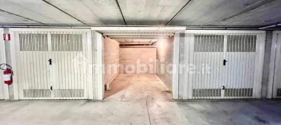 15m² Garage in Lainate, Italy No. 374353 10