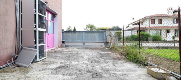 Almacén en Gruaro, Italy 165 m² No. 122216 4