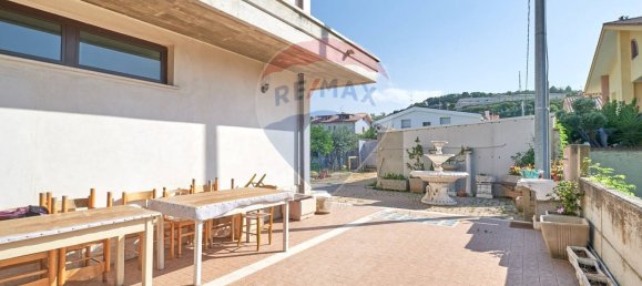 2 Schlafzimmer Wohnung in Francavilla al Mare, Italy, Nr. 303643 35