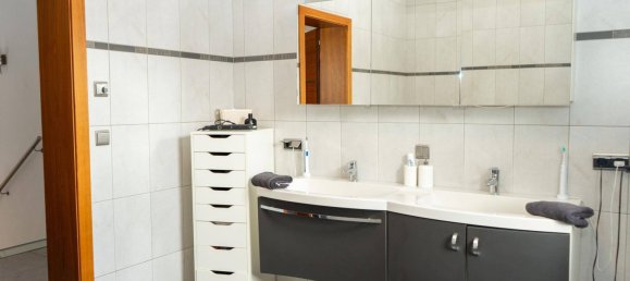 Дом с 5 комнатами в Ноймаркт ин дер Штайермарк, Австрия № 110531 11