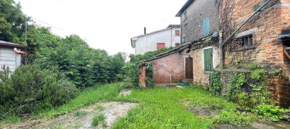 10 rooms House in Volpago del Montello, Italy No. 92118 24