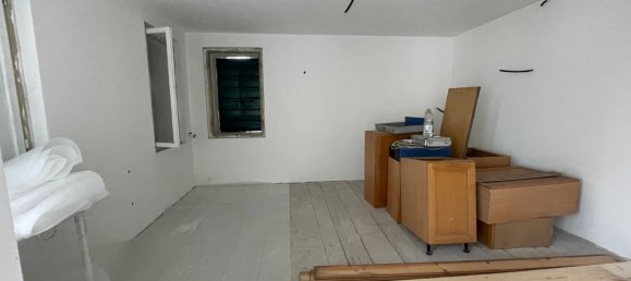 10 rooms House in Volpago del Montello, Italy No. 92118 4