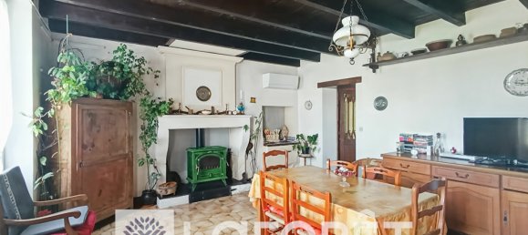 3 bedrooms House in Charente-Maritime, France No. 357414 5