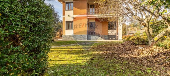Villa de 6 dormitorios en Varallo Pombia, Italy No. 110547 5
