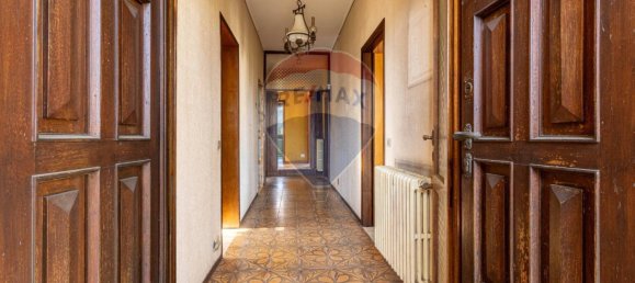Villa de 6 dormitorios en Varallo Pombia, Italy No. 110547 42