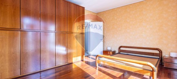 Villa de 6 dormitorios en Varallo Pombia, Italy No. 110547 25