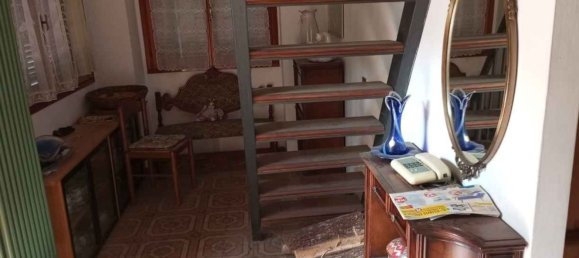 4 rooms House in Prato, Italy No. 271877 12