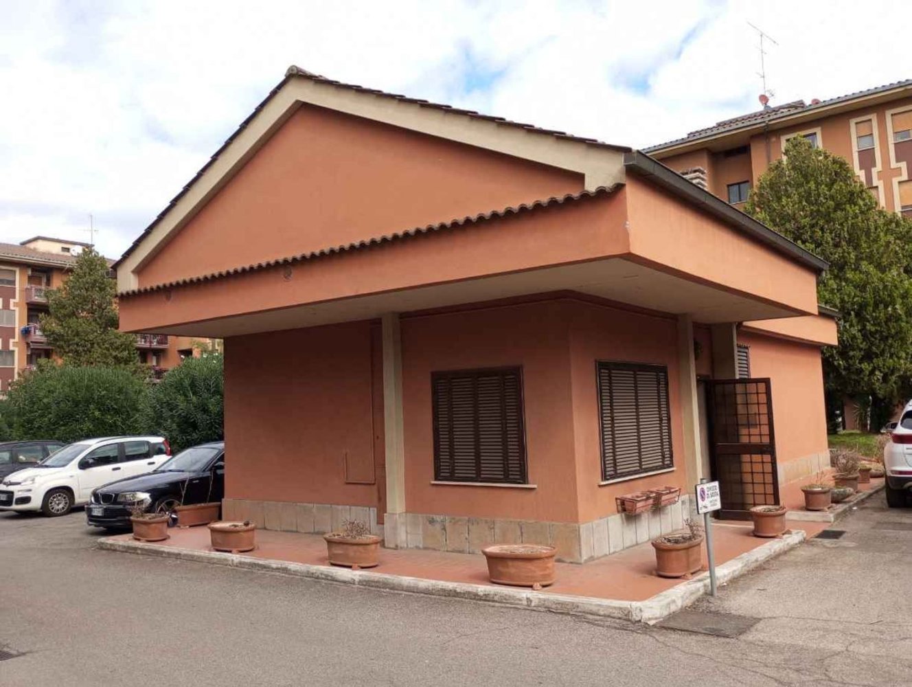 4 rooms House in Prato, Italy No. 271877