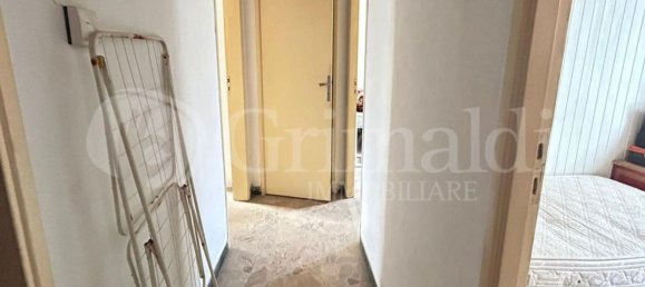 4-salle Appartement à Maiolati Spontini, Italy No. 67156 7