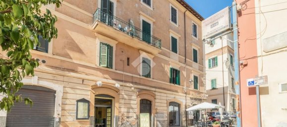 5 bedrooms Apartment in Bracciano, Italy No. 372732 2