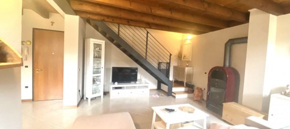 3 bedrooms Duplex in Malo, Italy No. 376881 3