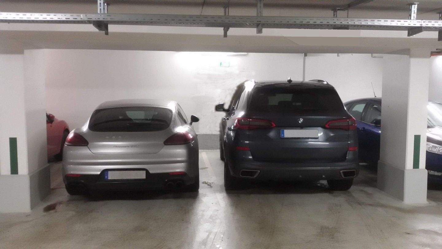  Parking in Landsberg am Lech, Germany No. 297723
