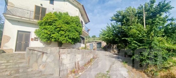 Casa de 6 divisões em San Lorenzello, Italy N.º 300344 3