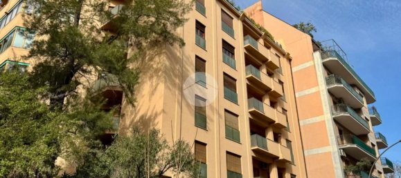 5 rooms Apartment in Palermo, Italy No. 89030 3