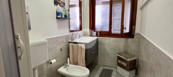 5 rooms Apartment in Palermo, Italy No. 89030 37