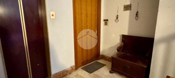 5 rooms Apartment in Palermo, Italy No. 89030 9