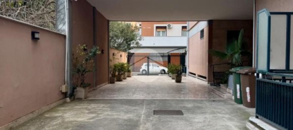 5 rooms Apartment in Palermo, Italy No. 89030 5