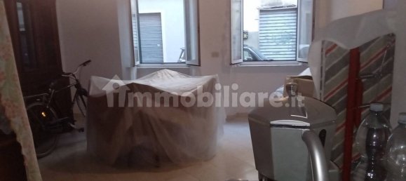 Studio in Livorno, Italy, Nr. 48296 10