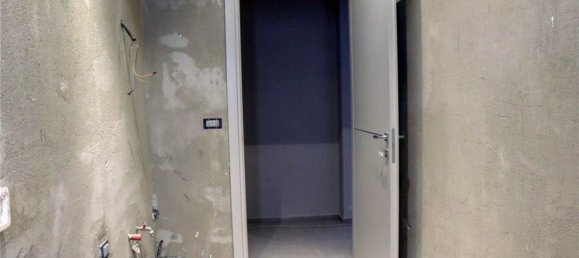 Apartamento de 3 divisões em Seregno, Italy N.º 47065 26