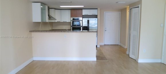 1 dormitorio propiedad comercial en venta en Miami, Miami-Dade, Florida, USA № 613175 20