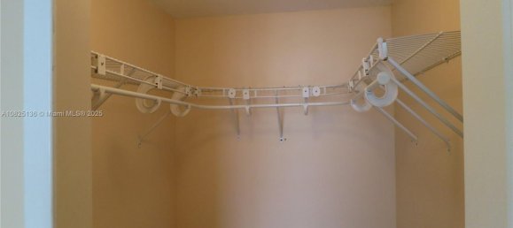 1 dormitorio propiedad comercial en venta en Miami, Miami-Dade, Florida, USA № 613175 23